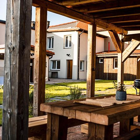 Apartmany Zeme Nove Mesto pod Smrkem Exterior foto